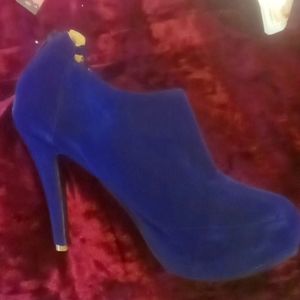 Size 41 royal blue bootie heels